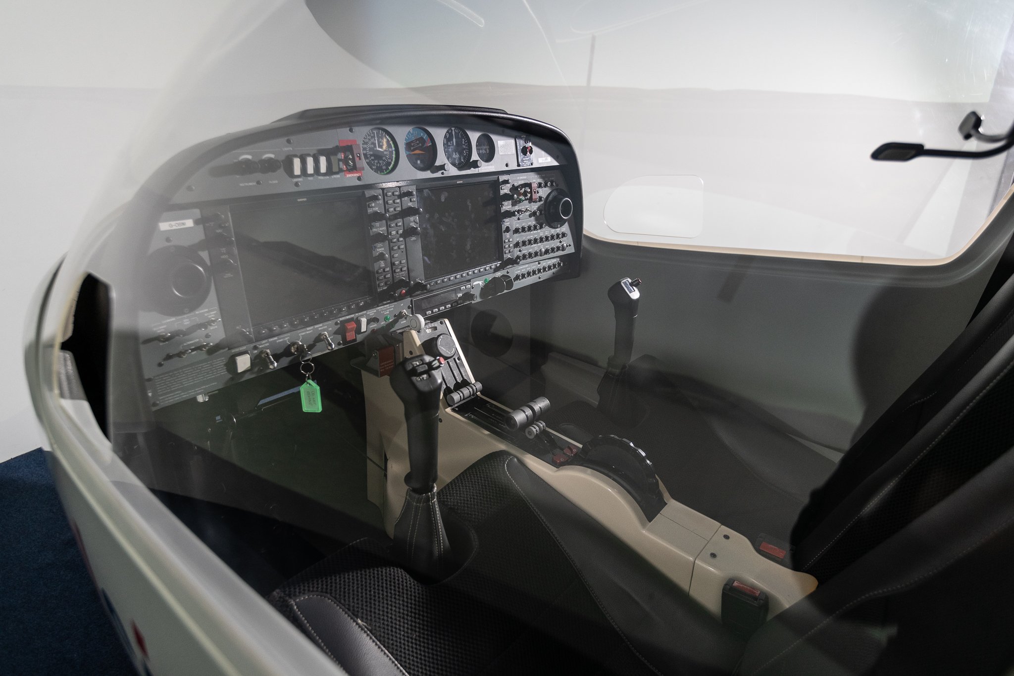 Alsim-FTA-Global-Cockpit-Simulator-7112