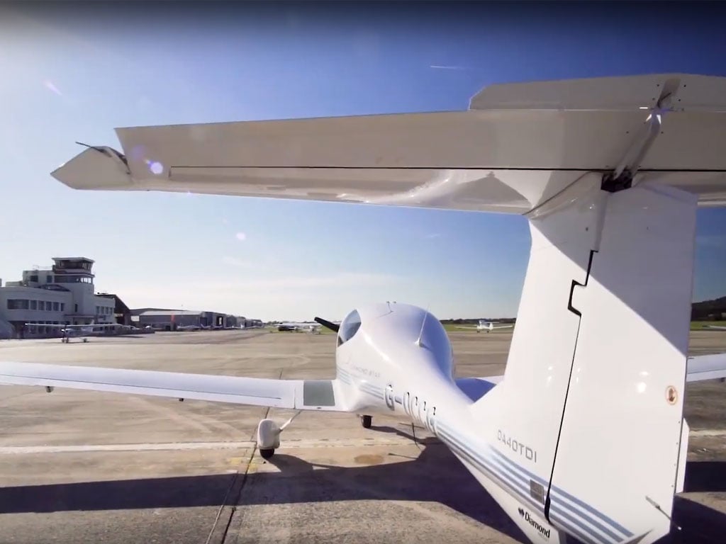 Pilot-training-DA40-facebook-bcal